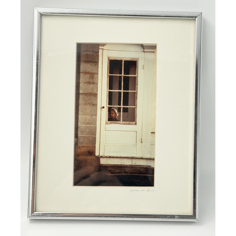 Vintage Signed William W Gunn Photograph Amish Girl Doorway Indiana Framed